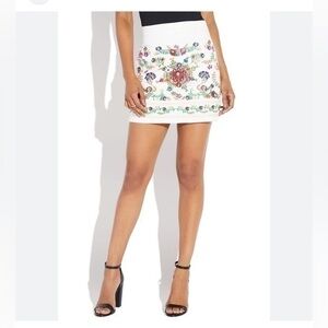 White embroidered floral mini skirt